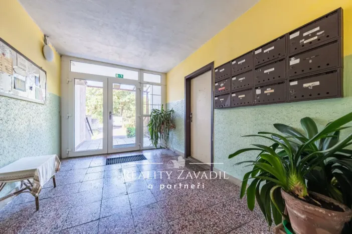 Pronájem bytu 2+1, Praha - Lhotka, U lesa, 60 m2