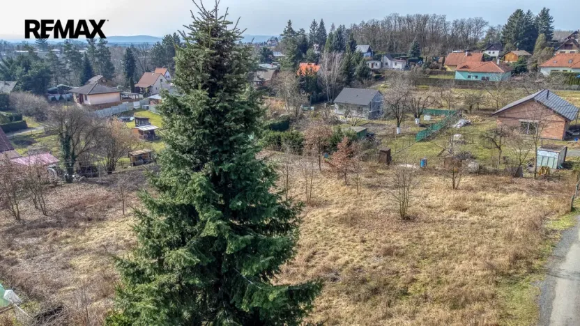 Prodej pozemku pro bydlení, Týnec nad Labem, 2747 m2