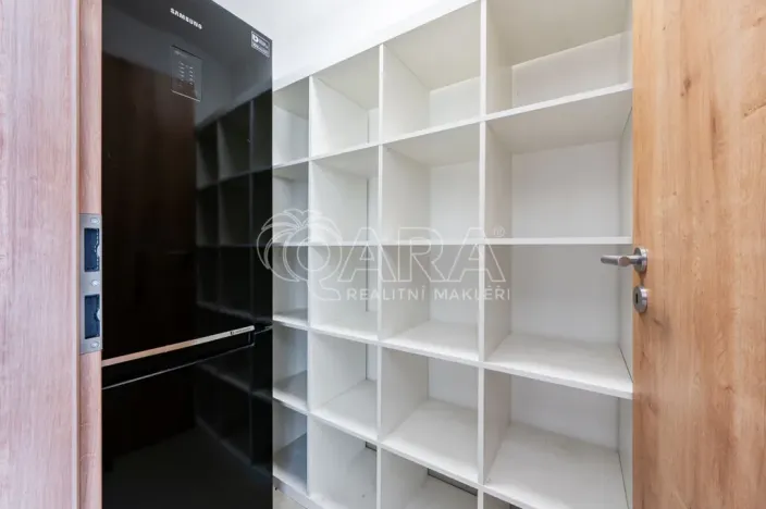Pronájem bytu 1+kk, Praha - Strašnice, Štěchovická, 42 m2