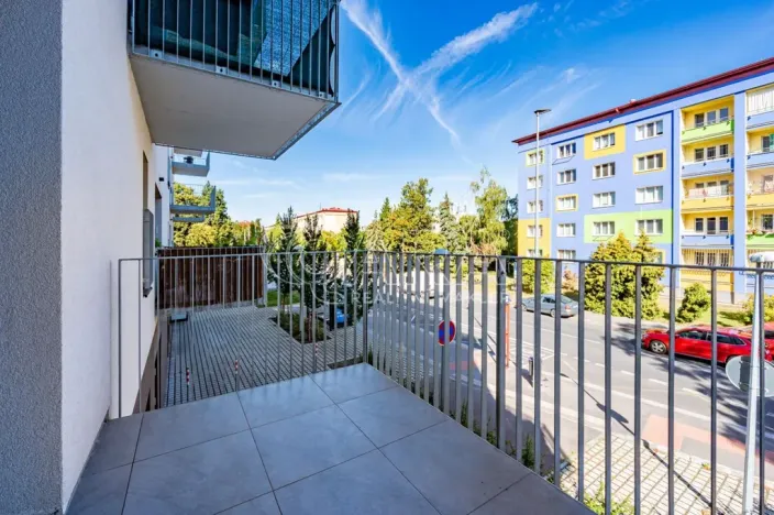 Pronájem bytu 1+kk, Praha - Strašnice, Štěchovická, 42 m2