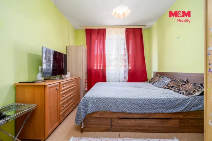Prodej bytu 3+1, Teplice - Trnovany, U Červeného kostela, 79 m2
