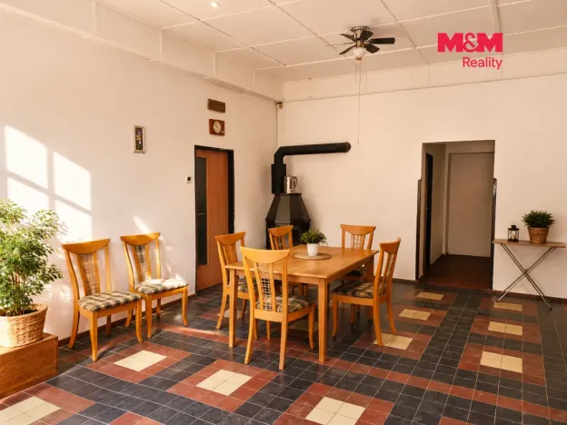 Prodej rodinného domu, Ivančice, 420 m2