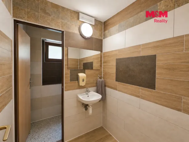 Prodej rodinného domu, Ivančice, 420 m2