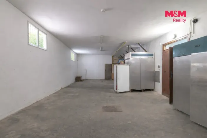 Prodej obchodního prostoru, Paskov, Náměstí, 205 m2