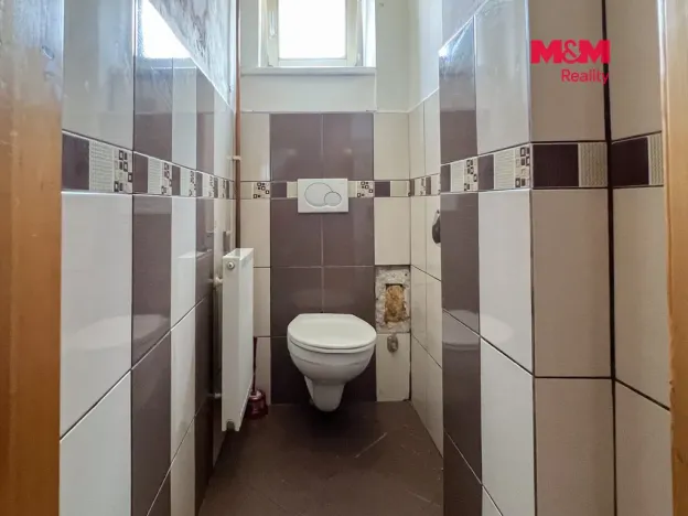 Prodej bytu 3+1, Volary, Náměstí, 96 m2