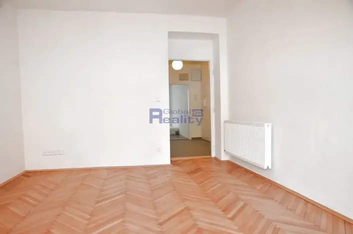 Pronájem bytu 2+1, Hradec Králové, Tomkova, 55 m2