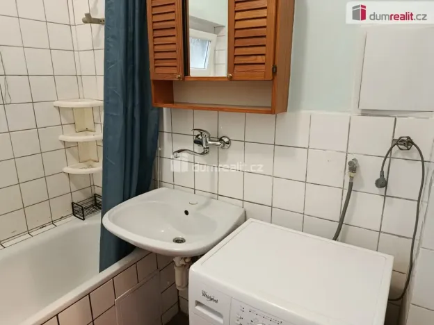 Pronájem bytu 1+kk, Praha - Liboc, Nová Šárka, 30 m2