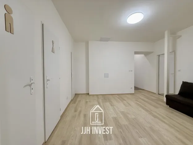 Pronájem obchodního prostoru, Plzeň - Východní Předměstí, Pařížská, 150 m2