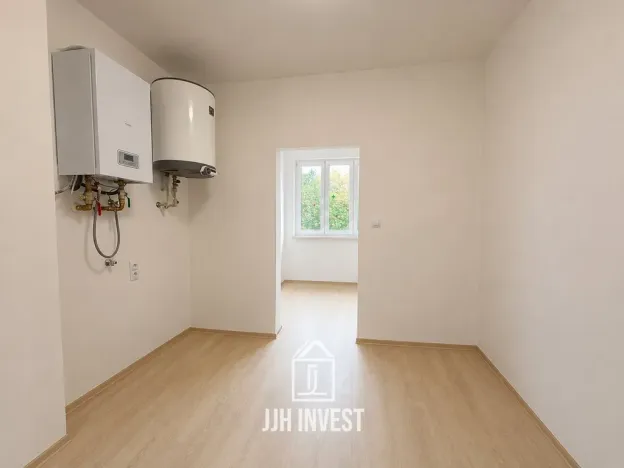 Pronájem obchodního prostoru, Plzeň - Východní Předměstí, Pařížská, 150 m2