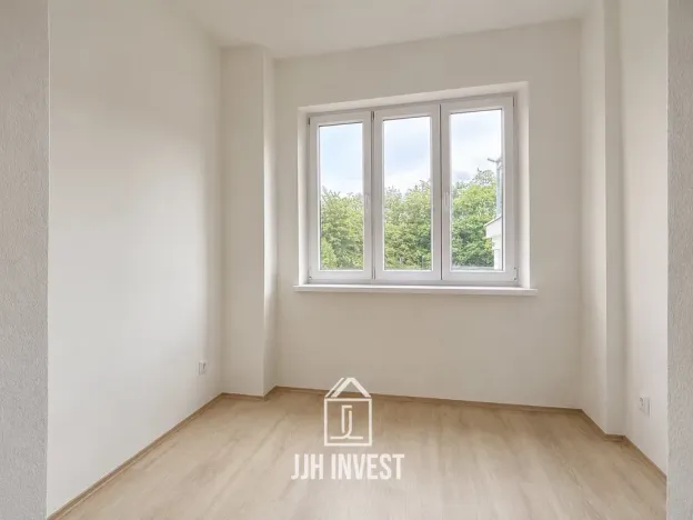 Pronájem obchodního prostoru, Plzeň - Východní Předměstí, Pařížská, 150 m2