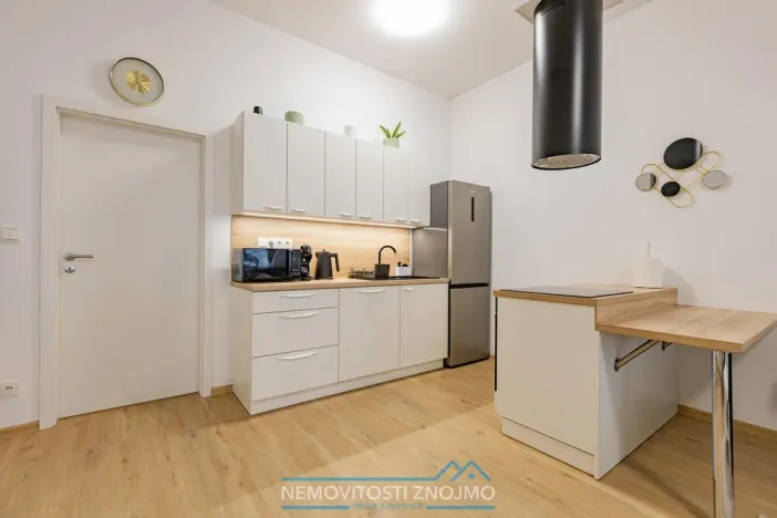 Pronájem bytu 1+kk, Znojmo, Mariánské náměstí, 34 m2