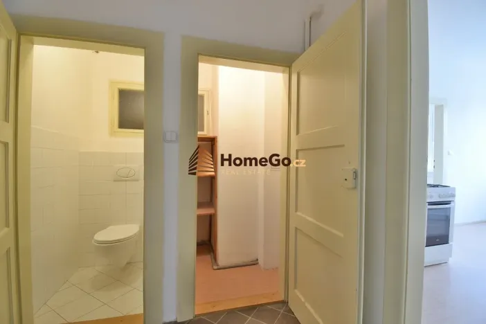 Pronájem bytu 2+kk, Praha - Nusle, Žateckých, 45 m2
