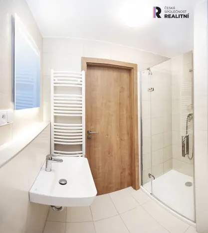 Pronájem bytu 1+kk, Zlín - Příluky, Boněcký rybník, 27 m2