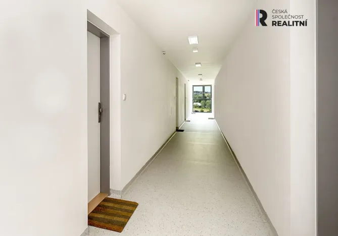 Pronájem bytu 1+kk, Zlín - Příluky, Boněcký rybník, 27 m2