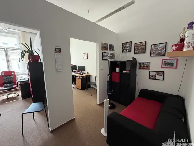 Pronájem kanceláře, Praha - Nové Město, Rumunská, 26 m2