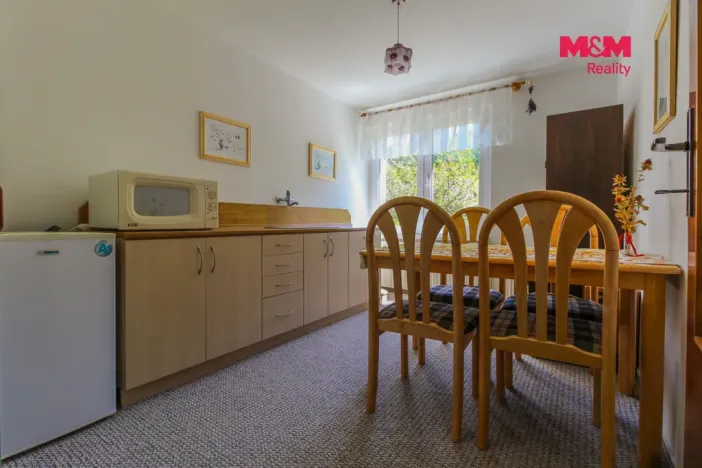 Prodej rodinného domu, Lipová-lázně, 233 m2