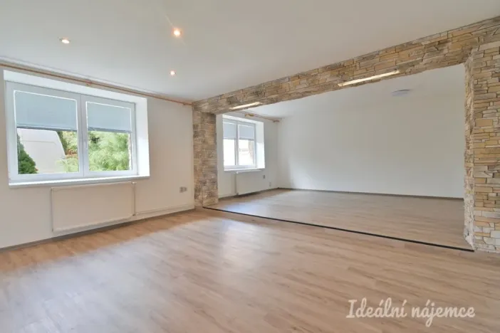 Pronájem bytu 5+kk, Ořechov, Polní, 150 m2