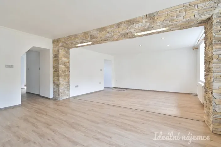 Pronájem bytu 5+kk, Ořechov, Polní, 150 m2