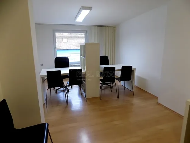 Pronájem kanceláře, Brno, Vídeňská, 250 m2