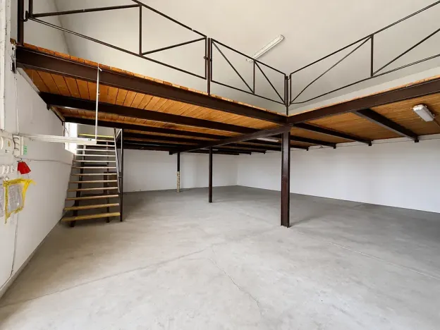 Pronájem skladu, Městec Králové, Palackého, 987 m2