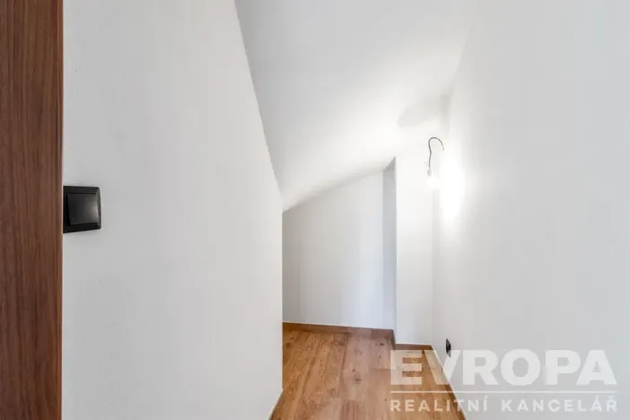 Prodej rodinného domu, Okrouhlice - Chlístov, 169 m2