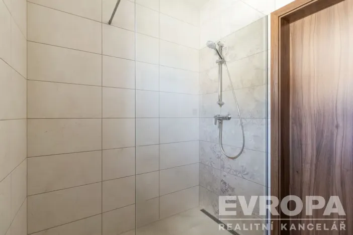 Prodej rodinného domu, Okrouhlice - Chlístov, 169 m2
