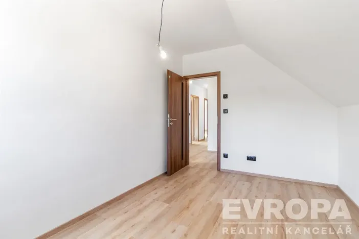 Prodej rodinného domu, Okrouhlice - Chlístov, 169 m2