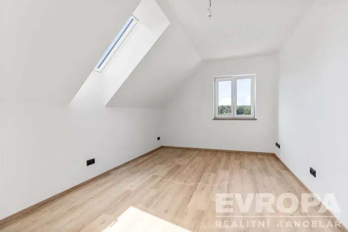 Prodej rodinného domu, Okrouhlice - Chlístov, 169 m2