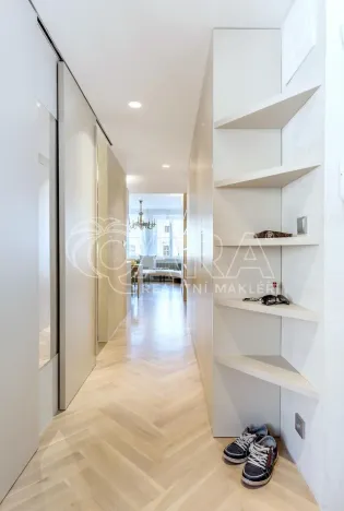 Pronájem bytu 2+kk, Praha - Malá Strana, Újezd, 51 m2