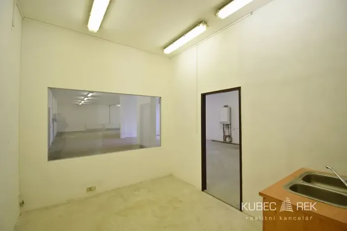 Pronájem skladu, Řípec, 247 m2
