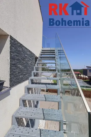 Pronájem bytu 4+kk, Doubravčice, K Jízdárně, 184 m2