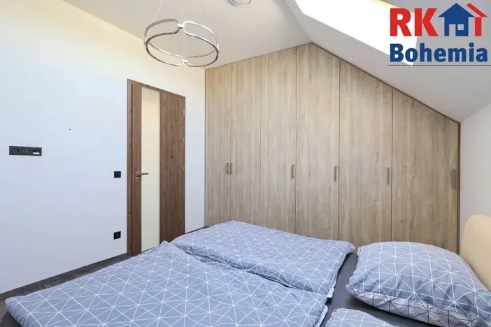 Pronájem bytu 4+kk, Doubravčice, K Jízdárně, 184 m2