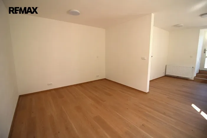 Pronájem bytu 1+kk, Chrastava, náměstí 1. máje, 31 m2