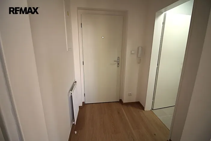 Pronájem bytu 1+kk, Chrastava, náměstí 1. máje, 31 m2