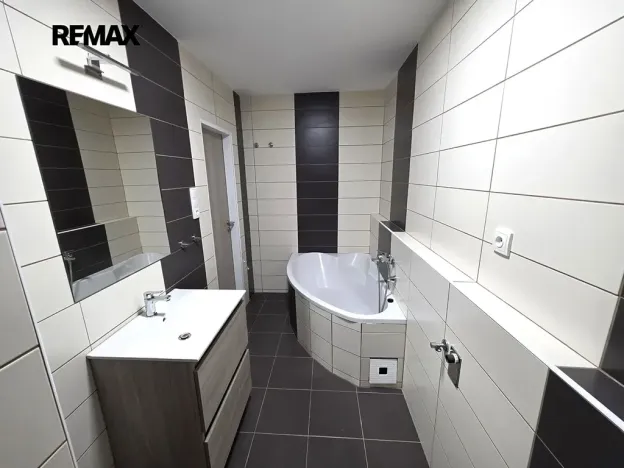 Pronájem bytu 1+kk, Doloplazy, 31 m2