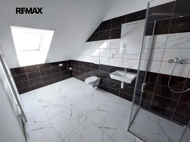 Pronájem bytu 3+kk, Komořany, 96 m2
