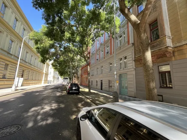 Prodej rodinného domu, Praha - Karlín, Pernerova, 81 m2