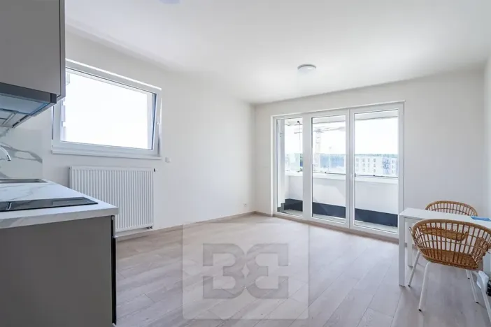 Pronájem bytu 1+kk, Praha - Vysočany, Poděbradská, 32 m2