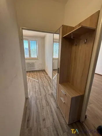 Pronájem bytu 2+kk, Karviná, Slovenská, 37 m2