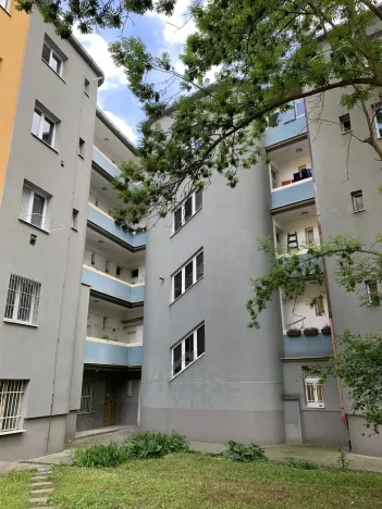 Pronájem bytu 2+kk, Praha, Na hroudě, 47 m2