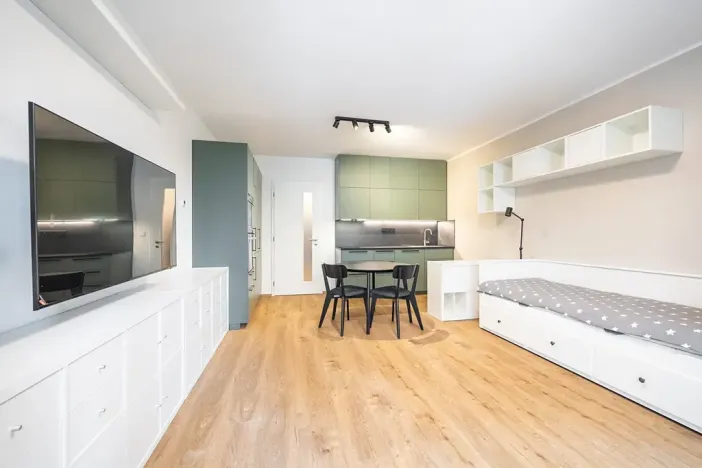 Pronájem bytu 1+kk, Praha, Milánská, 35 m2