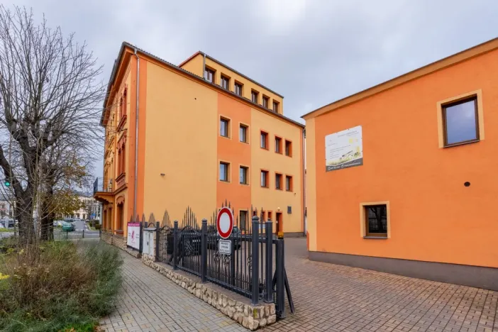 Pronájem kanceláře, Teplice, Masarykova třída, 76 m2