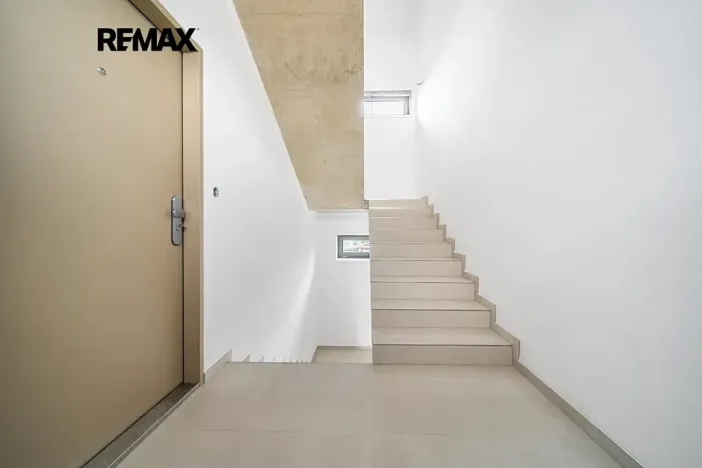 Prodej bytu 3+kk, Moravany, Květná, 103 m2