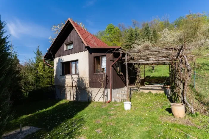 Prodej chaty, Kostomlaty pod Milešovkou, Lhenická, 47 m2