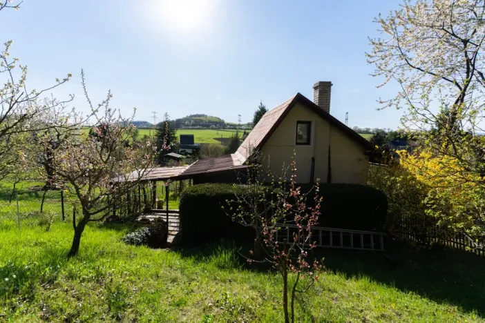 Prodej chaty, Kostomlaty pod Milešovkou, Lhenická, 47 m2
