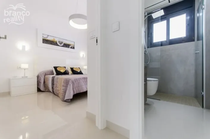 Prodej rodinného domu, San Miguel de Salinas, Alicante, Španělsko, 135 m2
