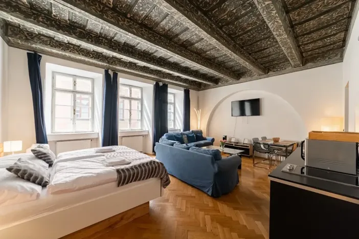 Prodej bytu 2+kk, Praha - Malá Strana, Tomášská, 57 m2