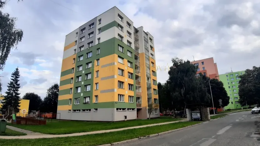 Prodej bytu 3+1, Jindřichův Hradec - Jindřichův Hradec III, sídliště Vajgar, 65 m2