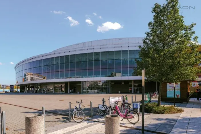 Prodej bytu 2+kk, Praha - Vysočany, Spojovací, 87 m2
