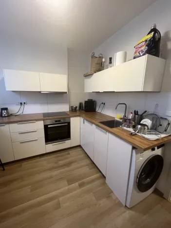 Pronájem bytu 1+1, Zlín, třída Tomáše Bati, 36 m2